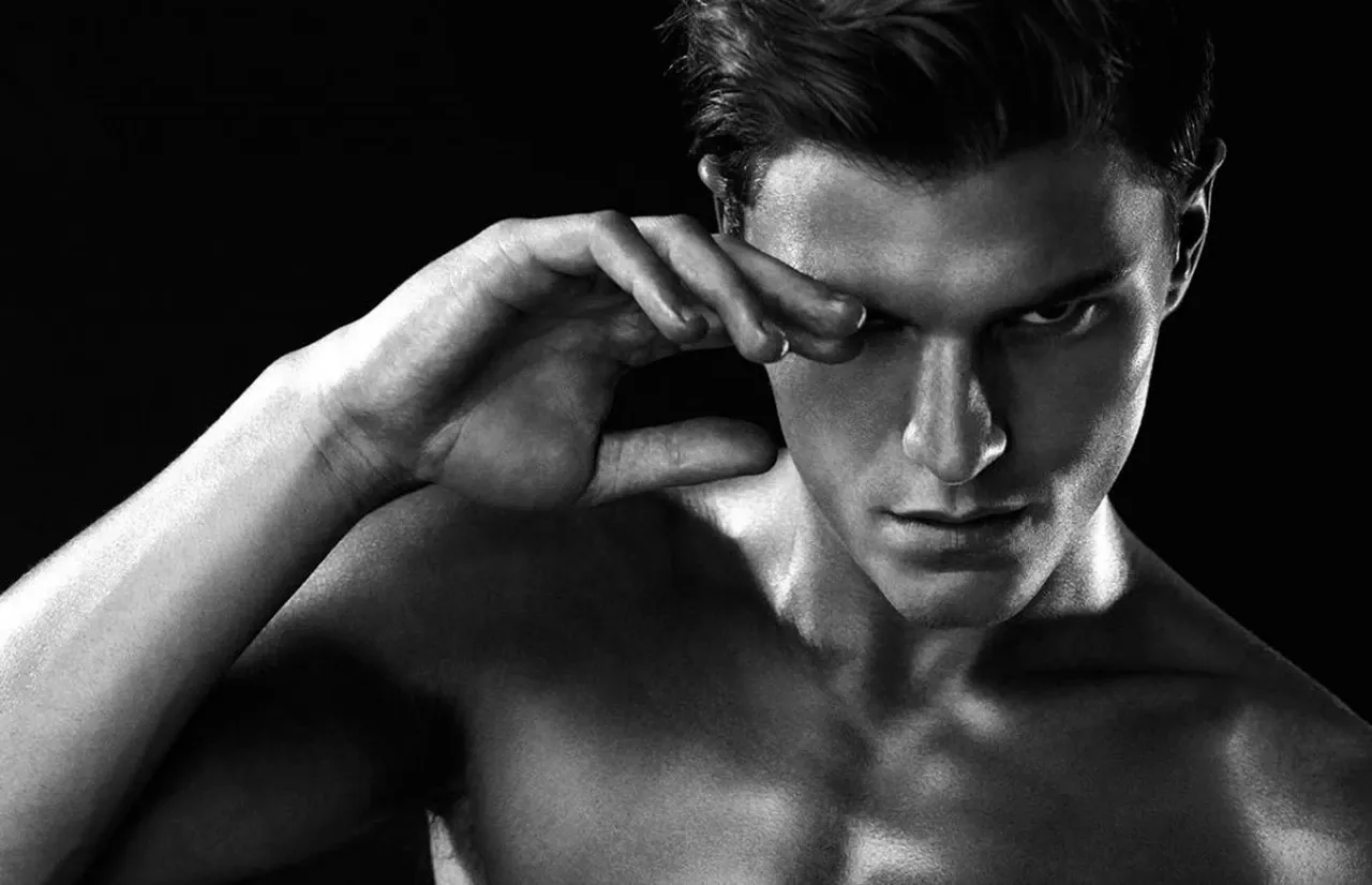 The Psychology of the Bulge: Why a Thick Cock Outline Drives Us Wild