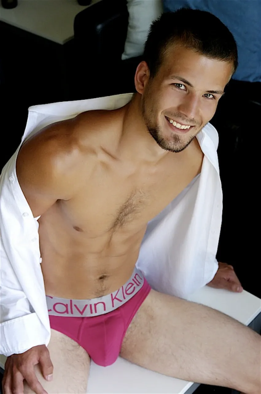 Understanding the Art of the Bulge: A Deep Dive into Skin-Tight Men's Underwear