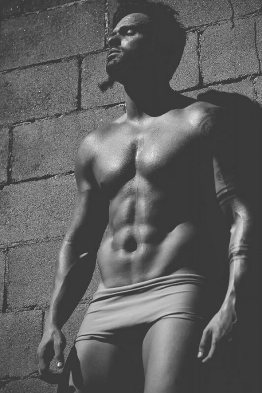 The Rise of the Package: Showcasing Male Sexuality on OnlyFans
