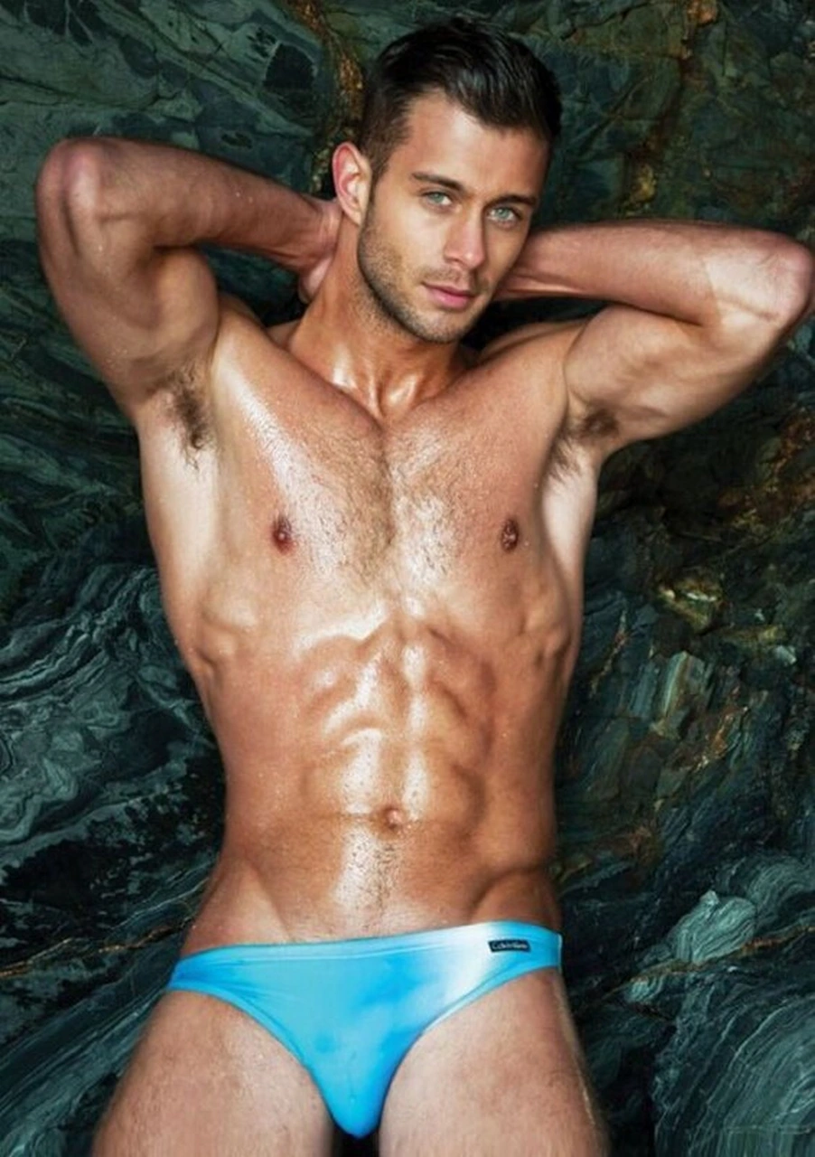 Thirst Trap Masterclass: Posing, Print, and the Psychology Behind a Perfectly Teased Package