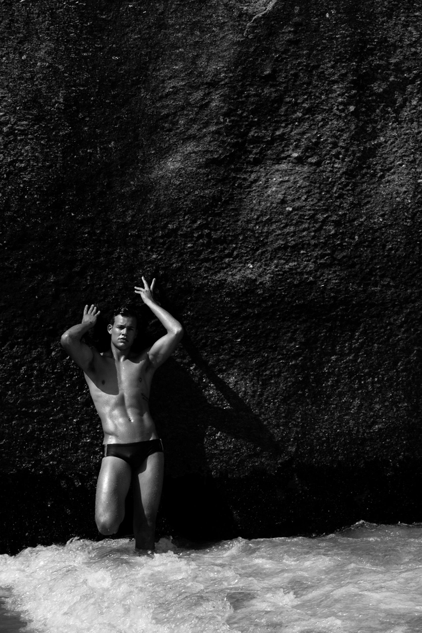 Exploring the Art of the Thigh: A Visual Journey into Erotic Bulges