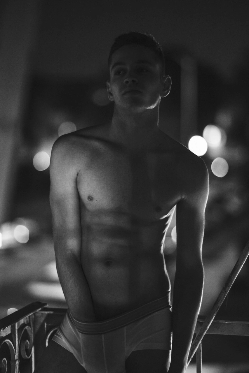 Subtle yet Sizzling: Choosing the Right Gear to Highlight Your Assets