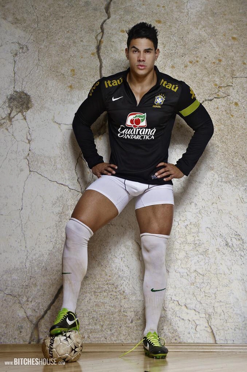 Dissecting the Bulge: An Erotic Exploration of the Perfect Package