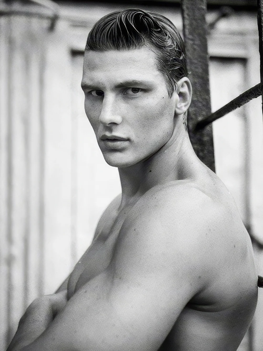 Exploring the Art of the Tease: How to Highlight Your Assets in Briefs