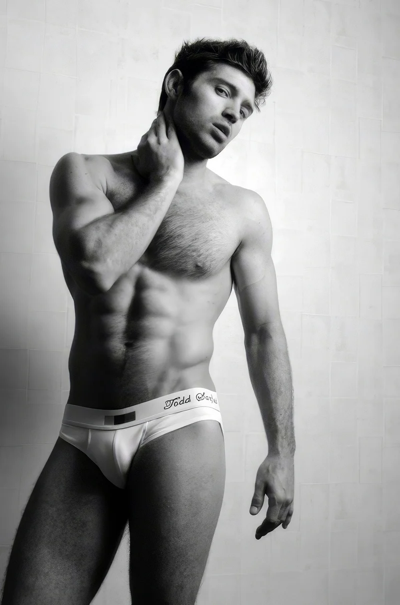 Thirsting for More: Unapologetic Bulge Shots