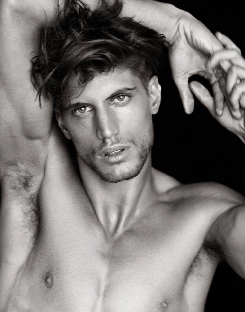 Crafting the Perfect Thirst Trap: Emphasizing the Male Form